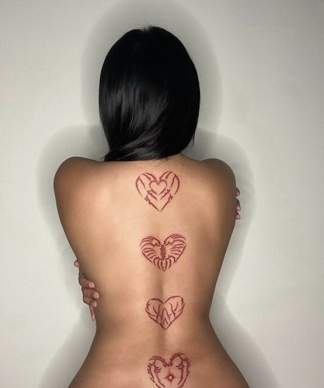 HanaMyMood hot pornstar photos