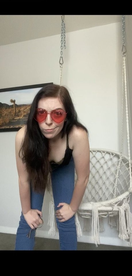 Swell Entertainment beautiful actress pics