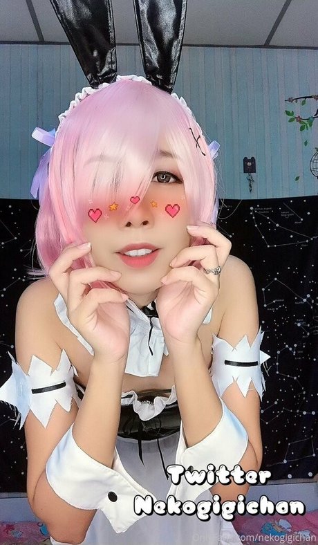 hanging tits onlyfans pornographic image