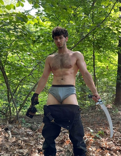 joshbigoshfree free model pictures