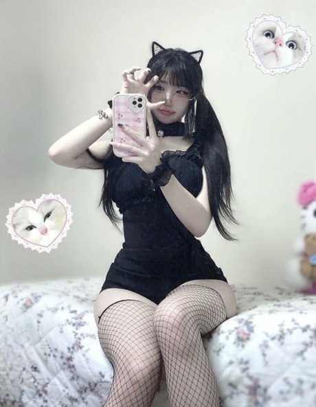 yurasweb model top photos