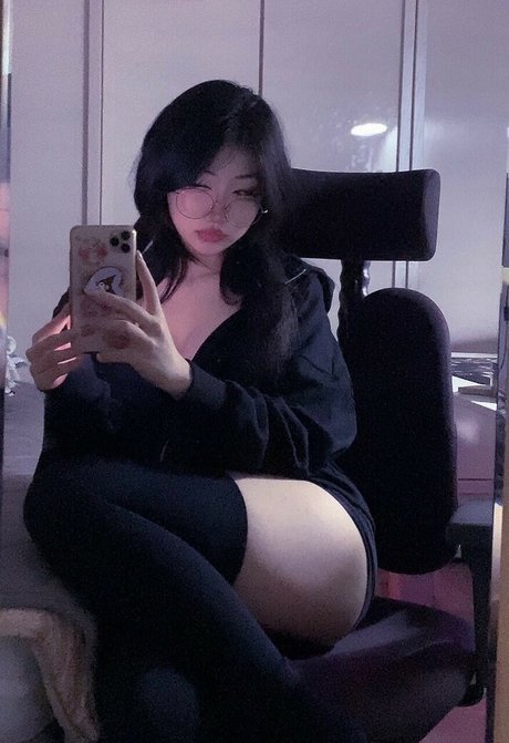 yurasweb star erotic images