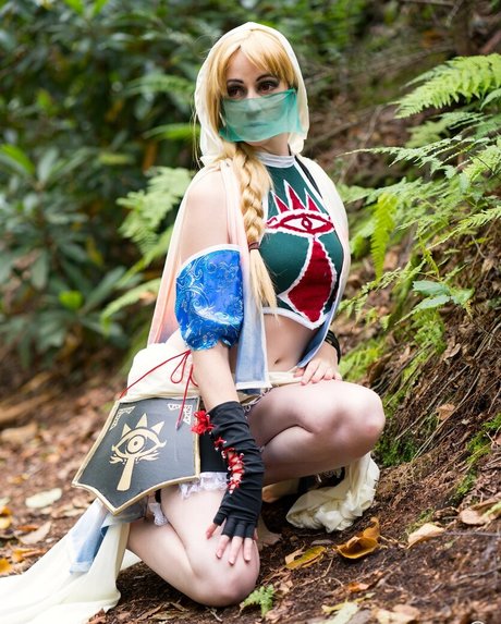 CrystAAHHL erotic pornstar picture