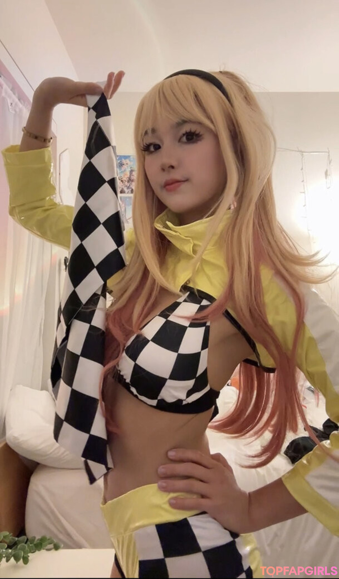 Amiechikin hot actress pic