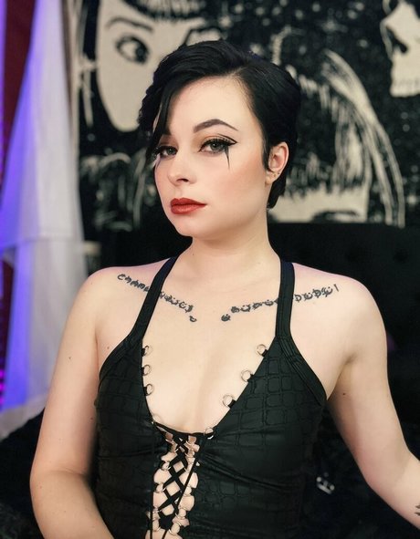 army milf onlyfans beautiful nude pics