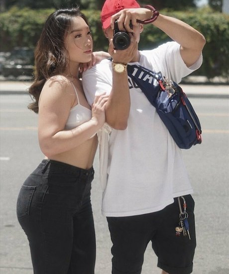 shemale fucks girl onlyfans perfect gallery