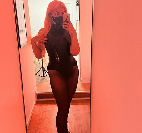 Aurelia Baker model nice pics