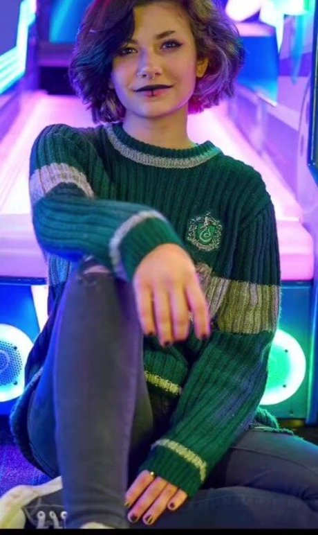 Indigoo star sexy photo