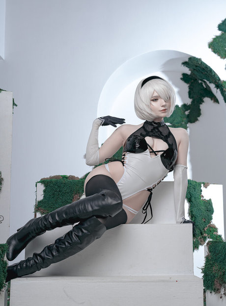 Michi Kyunn actress img