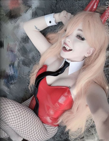 Stellalasaurus exclusive model photos