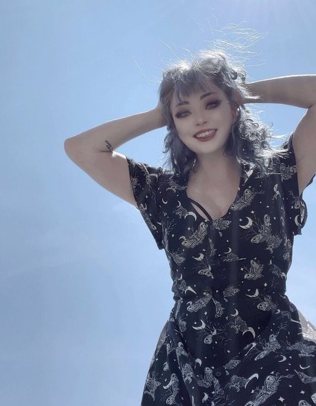 Stellalasaurus free actress pictures