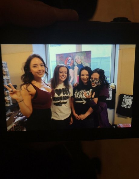 ebony shemale onlyfans nude pictures