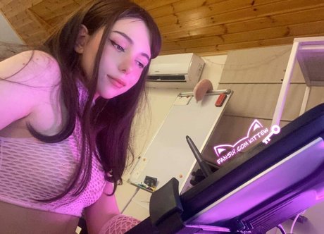 Kittew pornographic actress archive