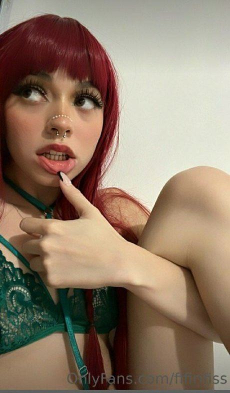 Fifi Rifis naked model gallery