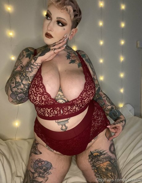 two onlyfans naked photo