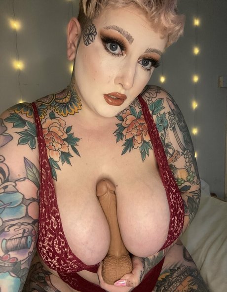 GaldaLou star xxx pic