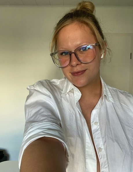 julix may naked star images