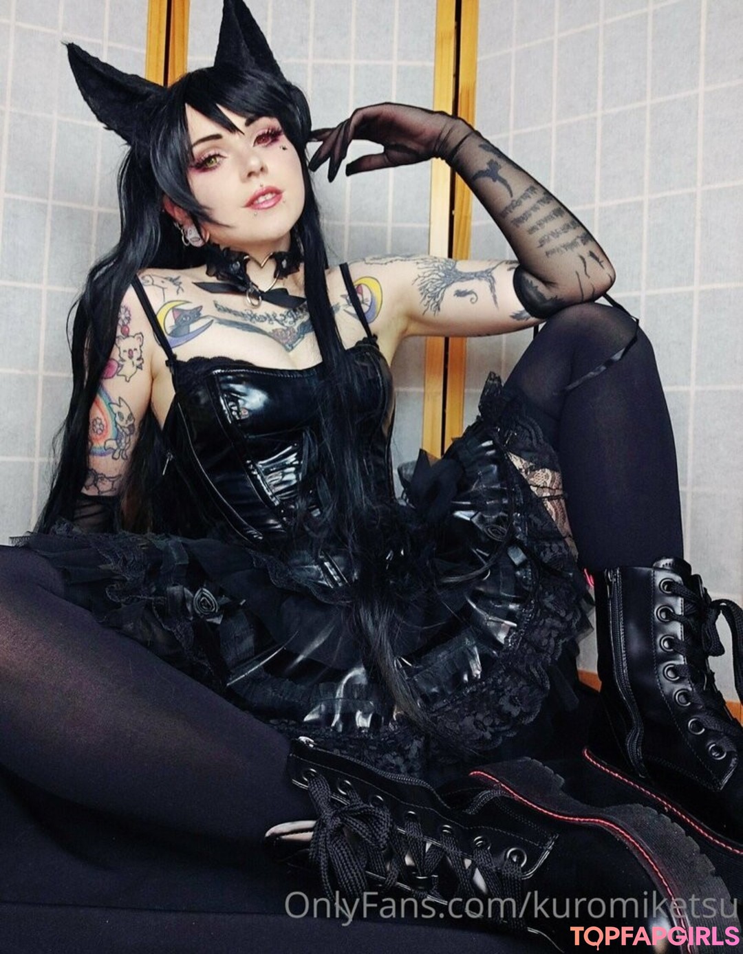 kuromiketsu Photo Gallery