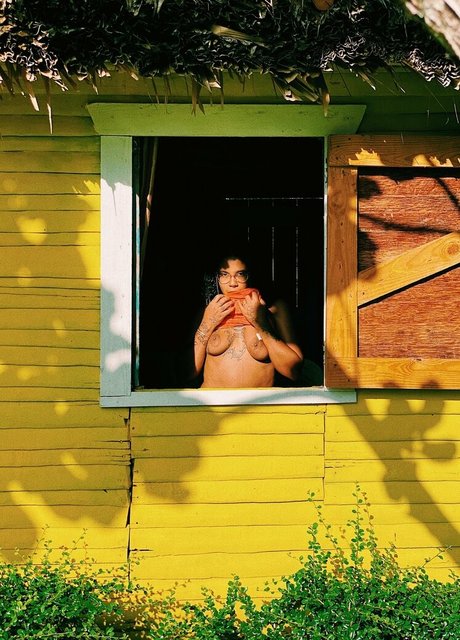 tokischa model perfect pictures