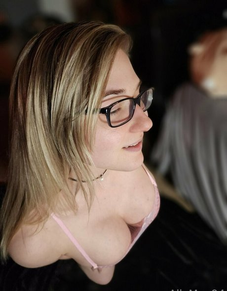 Ally Sha pornographic actress pictures