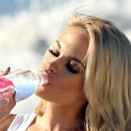 Dani Mathers porn actress gallery