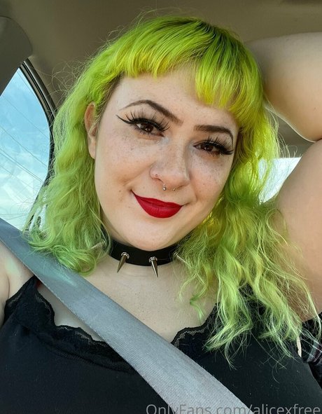 female popular onlyfans nudes pictures