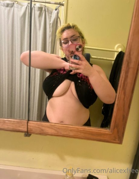 alicexfree Photo Gallery