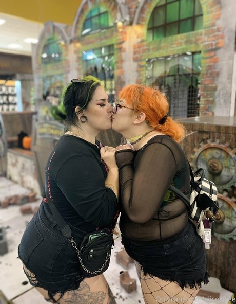 alicexfree sexy pornstar galleries