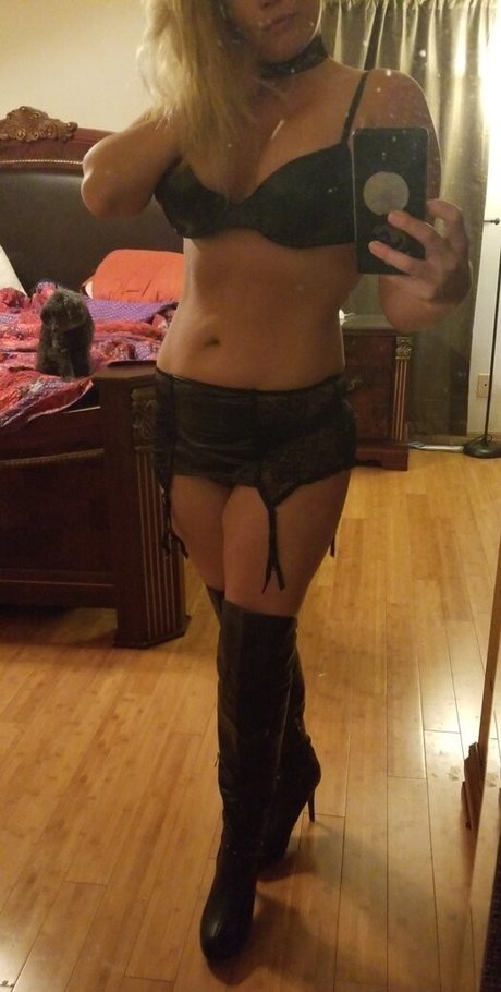 cocovandi xxx actress img