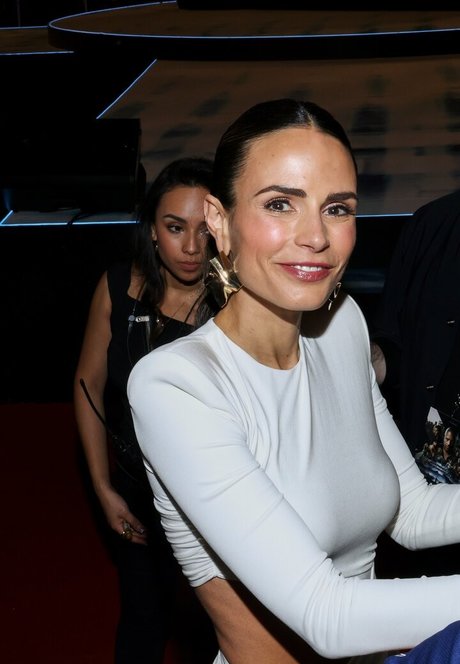 Jordana Brewster hot star photo