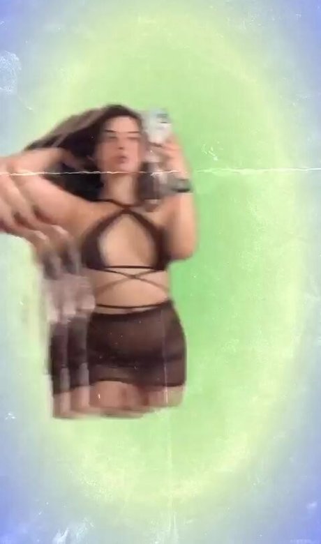 Isabella Gomez free model pics