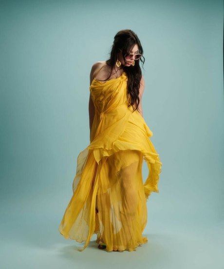 Isabella Gomez star free pictures