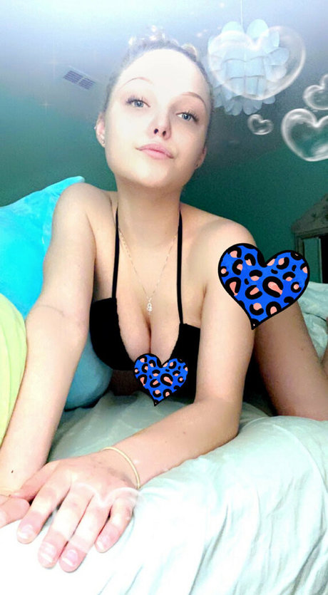 Evieerikson erotic model galleries