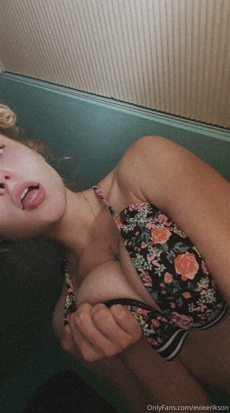 Evieerikson pornstar erotic img