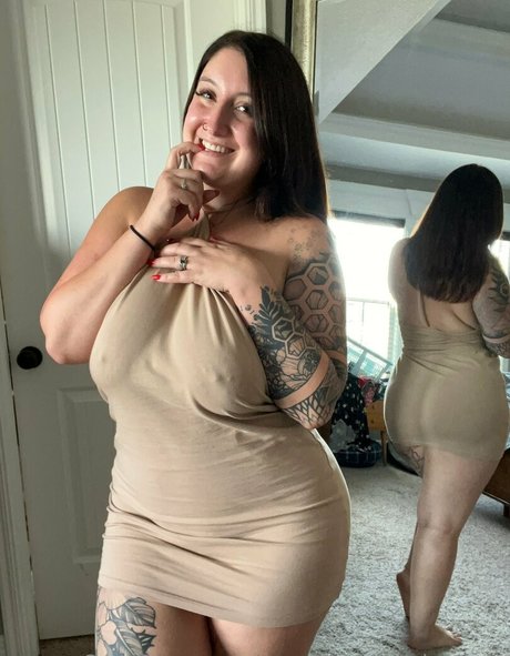 veronicavansingfree model hot pictures