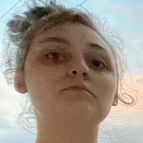 sugarcake420 model top pic