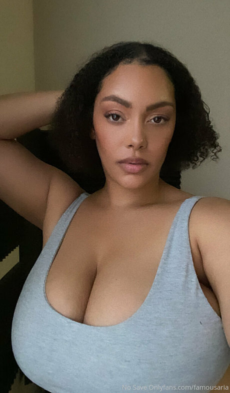 famousaria pornstar nice img