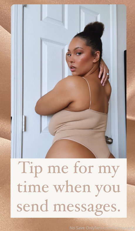 famousaria nice model pictures