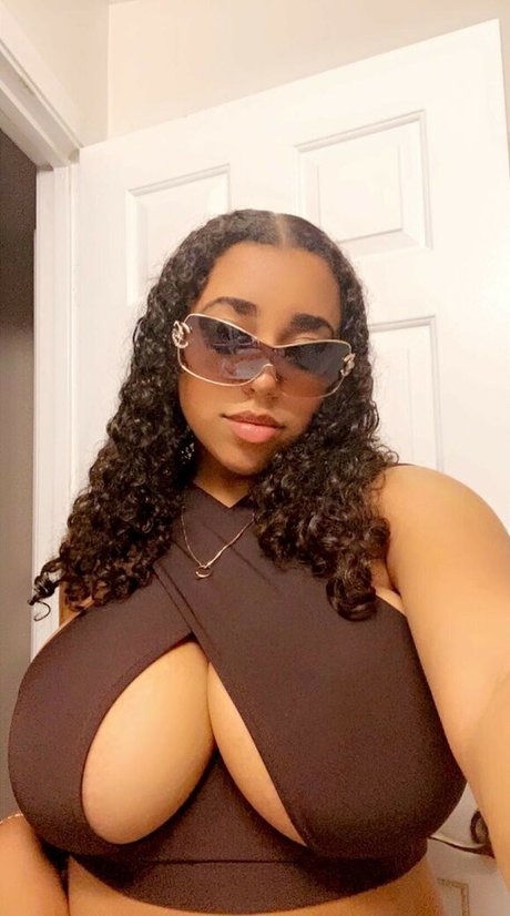 tesssabearrr model xxx picture