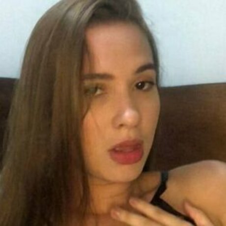 Luisa Henano hd model picture