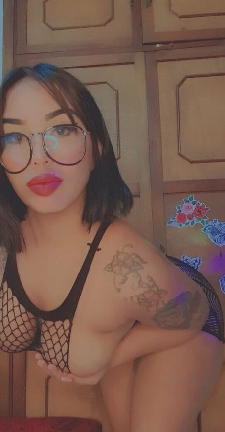 mialovely25 star nudes gallery