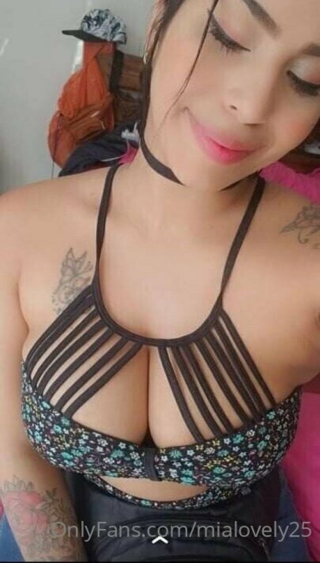 mialovely25 nudes model archive