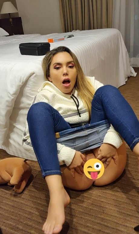 bolivianamimifree model top photos