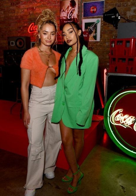 Ella Eyre pretty pornstar image