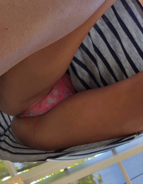 BunnyWithBenefits pornstar sex galleries