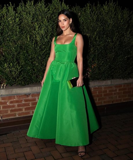 Adria Arjona porn actress image