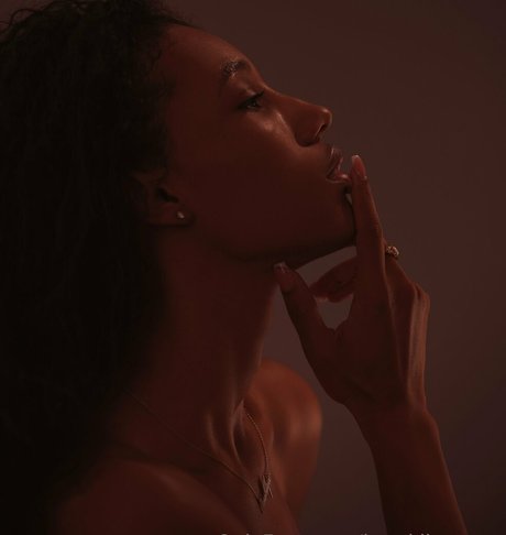 brookliynwren model nude img