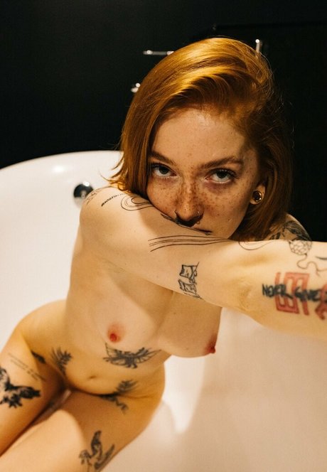 Naiadthenymph pornstar art gallery