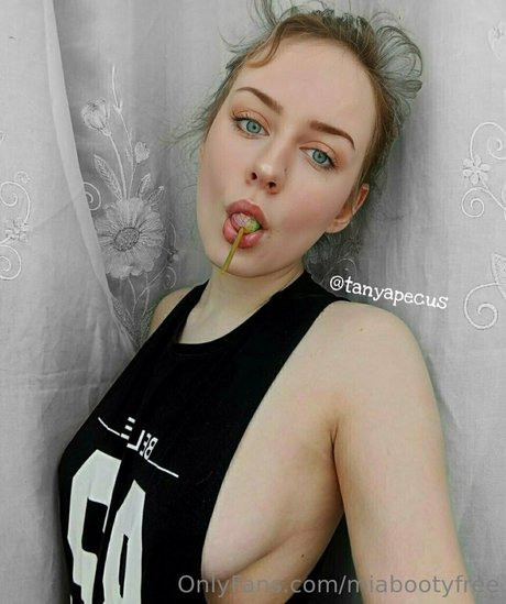 star teen onlyfans pornographic image