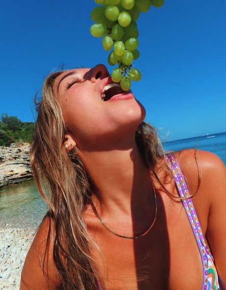 Evanthia Theodorou nude star pics